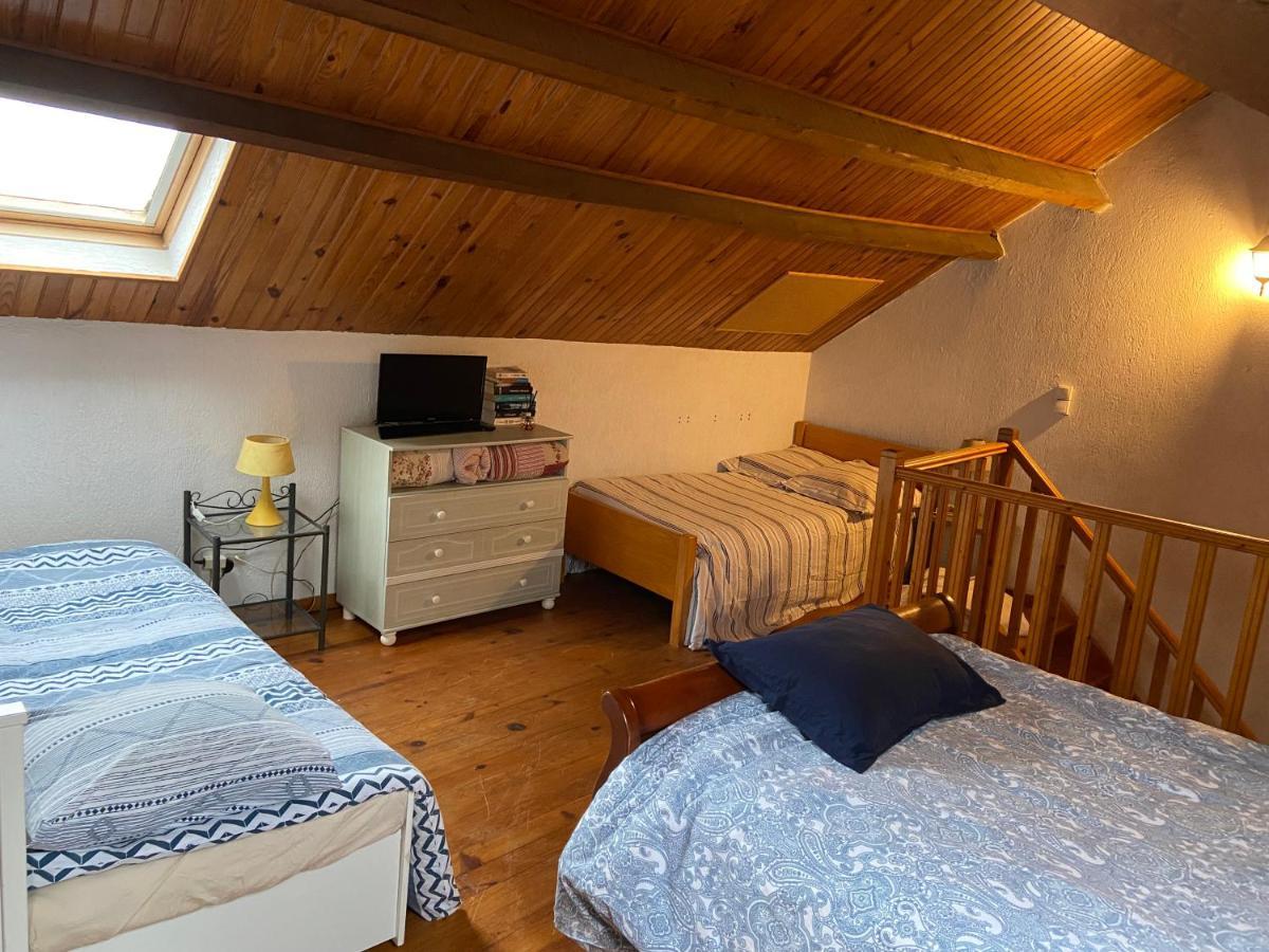 Maison au calme a l'orée du bois. Accès A13-A14 Orgeval  Esterno foto