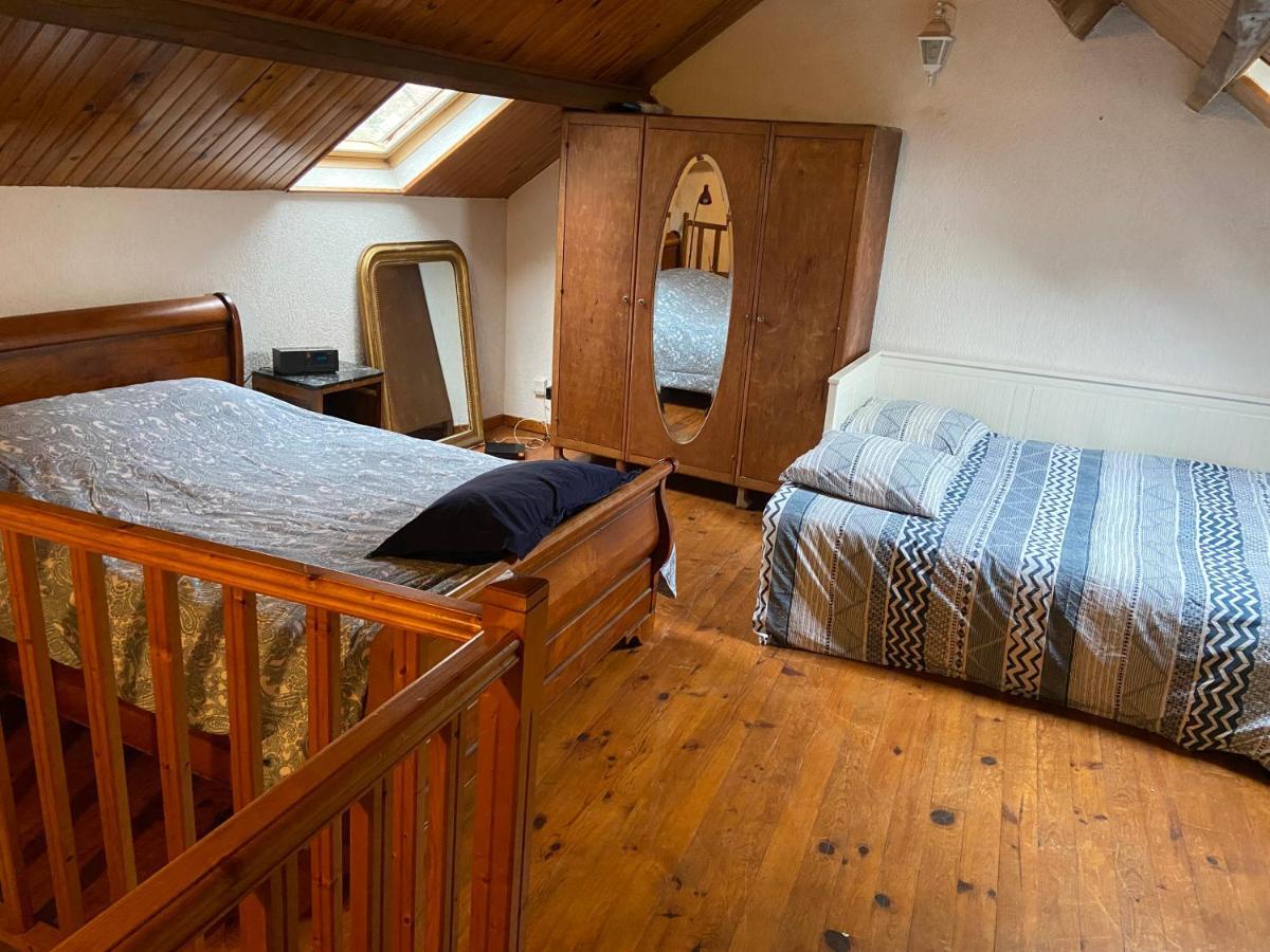 Maison au calme a l'orée du bois. Accès A13-A14 Orgeval  Esterno foto