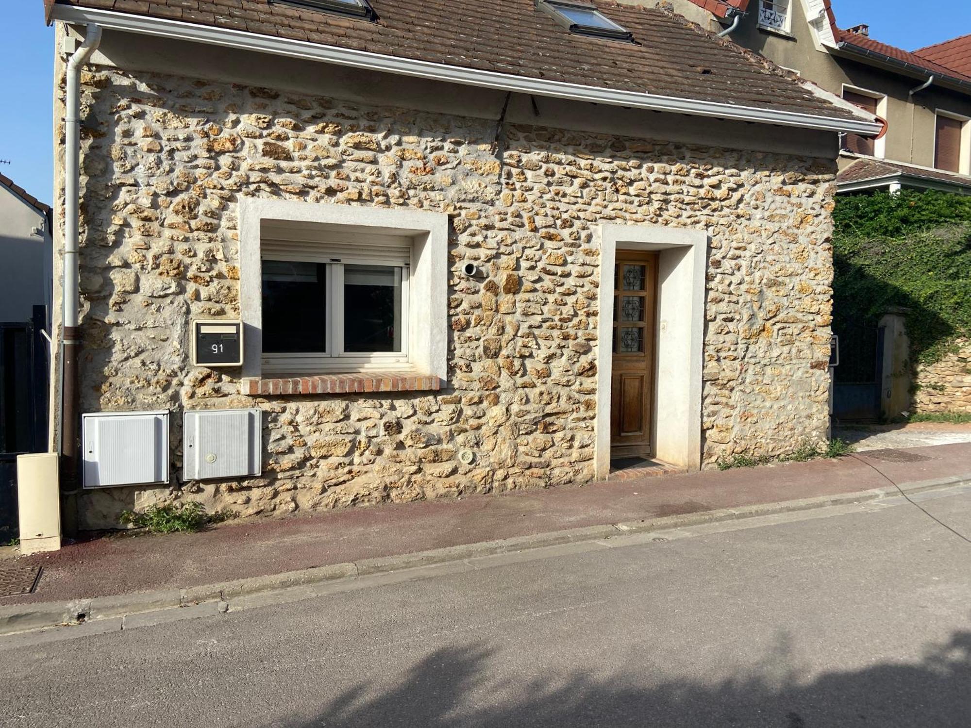 Maison au calme a l'orée du bois. Accès A13-A14 Orgeval  Esterno foto