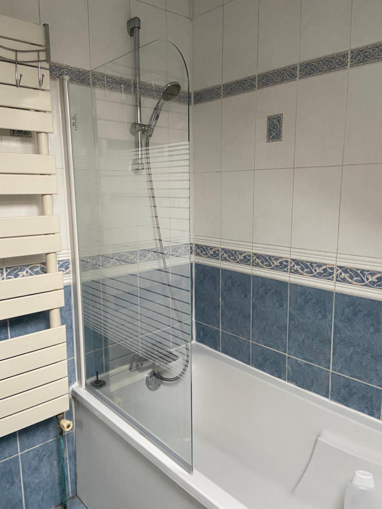 Maison au calme a l'orée du bois. Accès A13-A14 Orgeval  Esterno foto